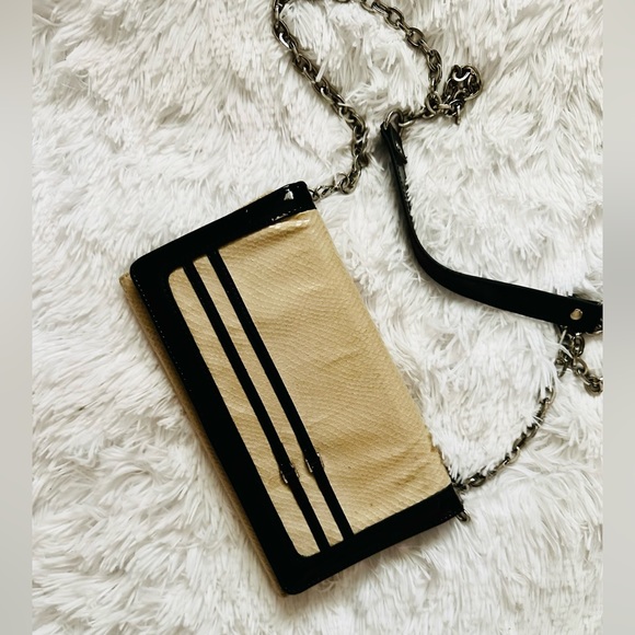 Tan & Blk Textured Leather Clutch w/Fun Interior Phrases & Button Closure - Picture 2 of 6